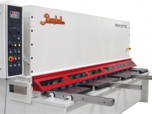 MÁY CẮT TÔN THỦY LỰC BAYKAL MGH