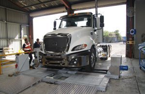 CON LĂN DI ĐỘNG KIỂM TRA PHANH XE TẢI BM20200