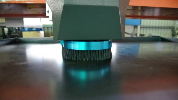 MÁY CẮT LASER CNC AMG FSC-Laser 1530
