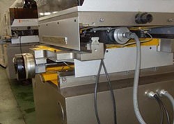 MÁY CẮT DÂY MOLIPDEN CNC hãng BAOMA dòng DK77120X220